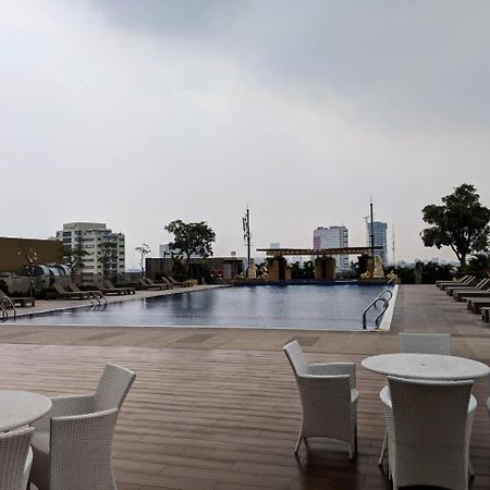 Strategic 2Br Apartment At Trillium Residence By Travelio Surabaya Exterior foto