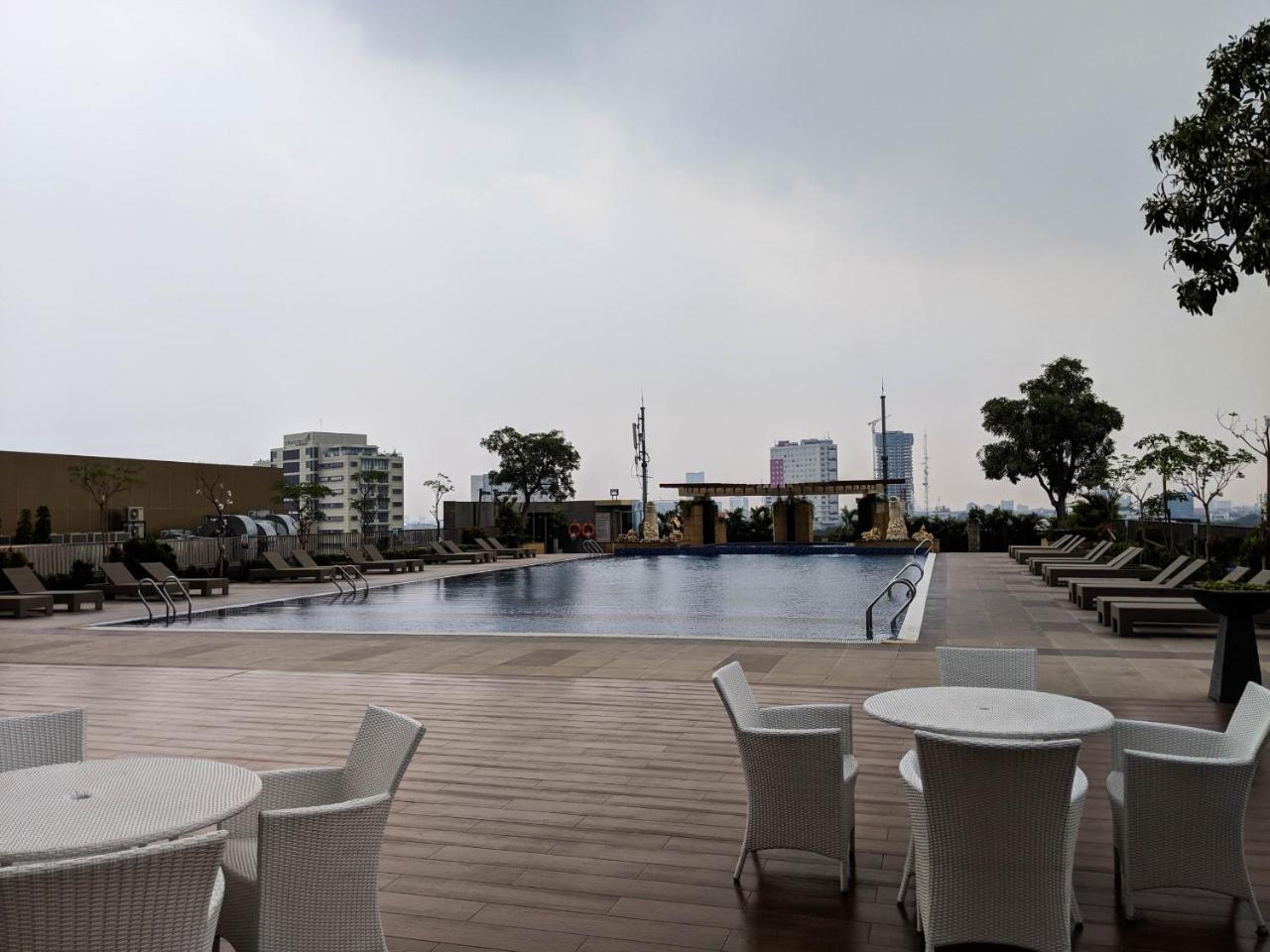 Strategic 2Br Apartment At Trillium Residence By Travelio Surabaya Exterior foto